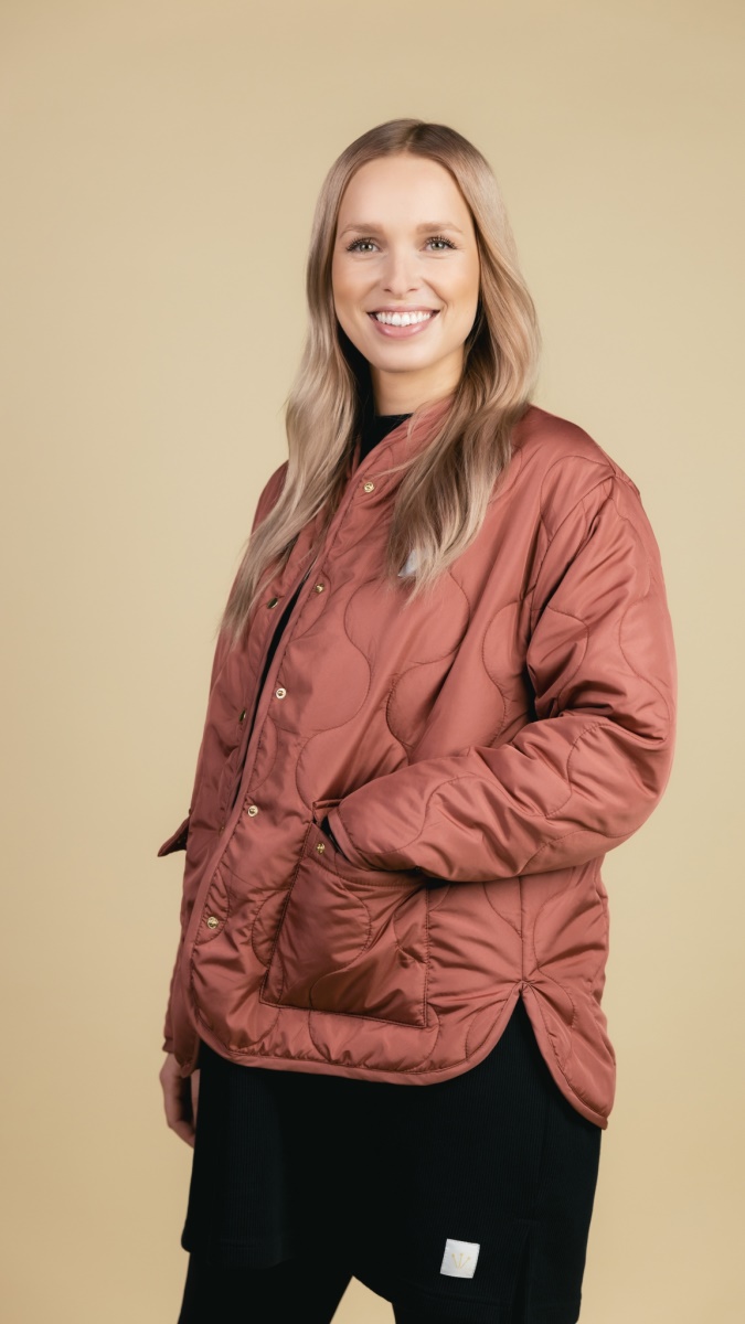 Ivana J.